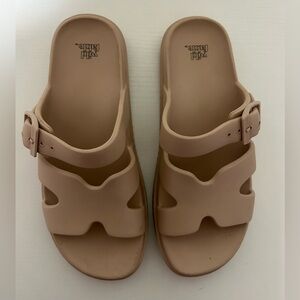 Wild Fable Beige Slide Sandals